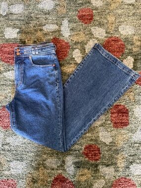 MADEWELL, THE PERFECT VINTAGE FLARE JEAN, 28 LIKE NEW